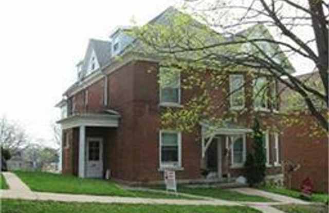 716 Wilson #1 - 716 Wilson Avenue, Dubuque, IA 52001