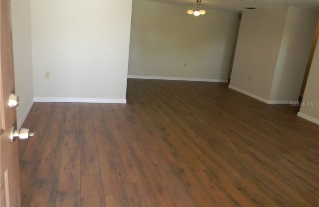 5717 CHAPMAN DRIVE Gallery 3