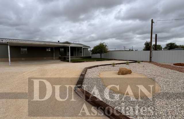 Remodeled!! 3 Bedroom 2 Bath with large parking area/covered parking . photos photos