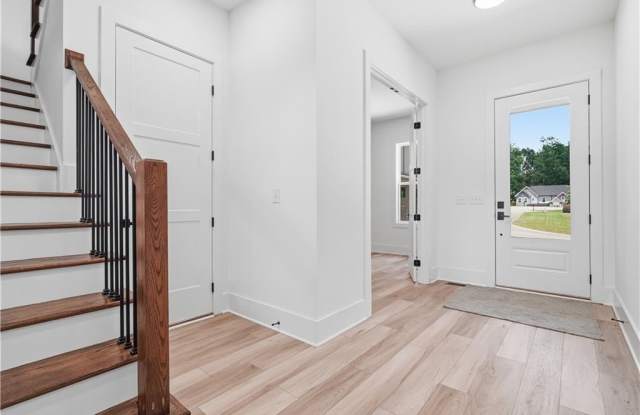 5676 MEADOW VIEW Drive Gallery 4