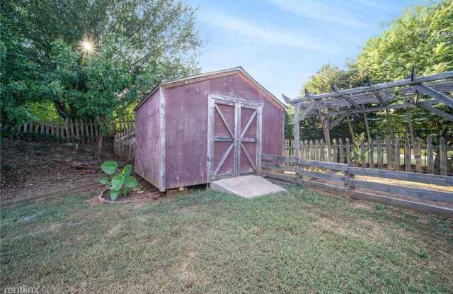2340 Shannon Dr Gallery 4