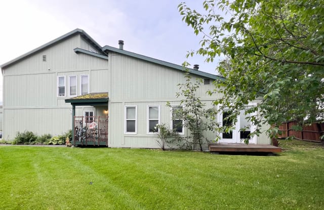 5703 Jennifer Cir Gallery 3