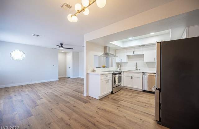 3720 Snorkel Circle Gallery 2
