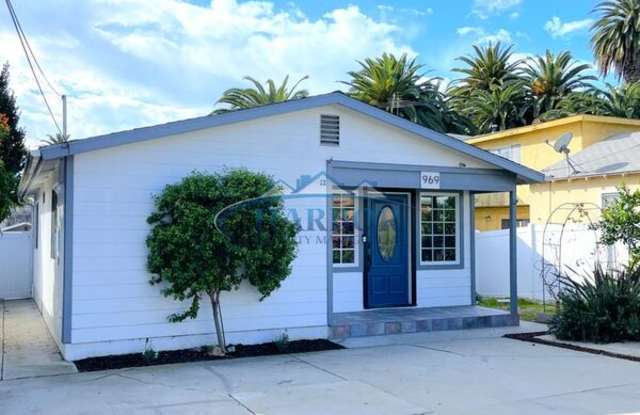 969 W. Oliver photos photos