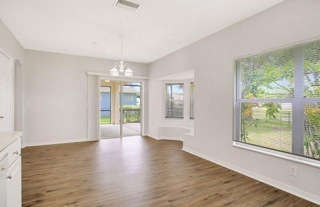 6349 BRIDGECREST Drive Gallery 4