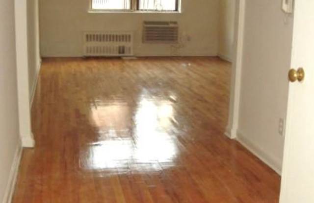 520 E 84 ST. Gallery 2