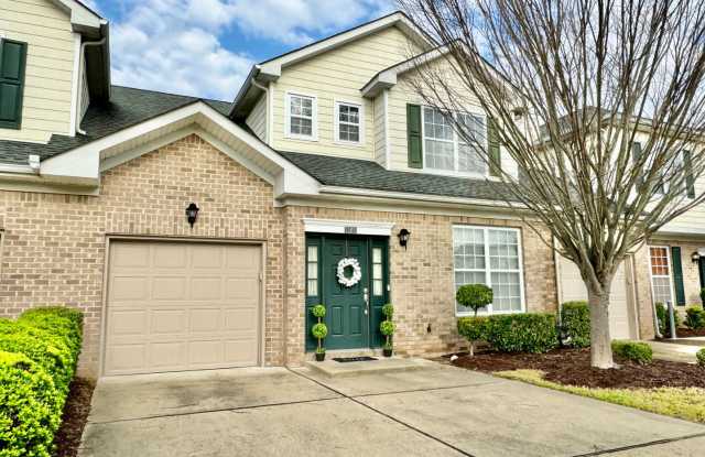 Ridgely Manor Condo w/Attached Garage! Some Utilities Included! Community Pool  Clubhouse! 1st Floor Primary Suite! photos photos