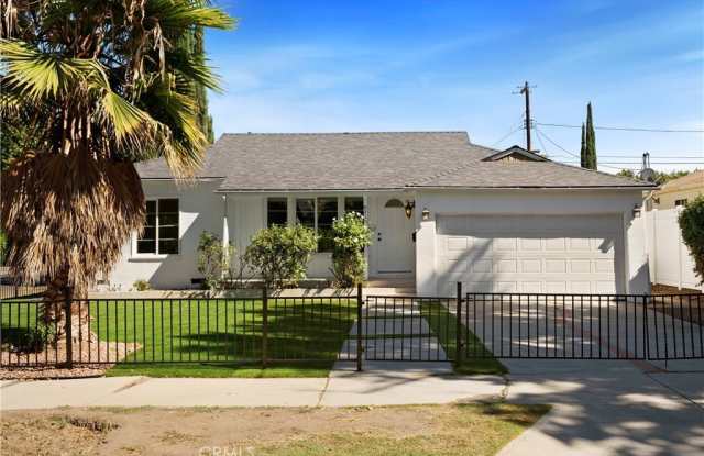 6230 Zelzah Avenue Gallery 4