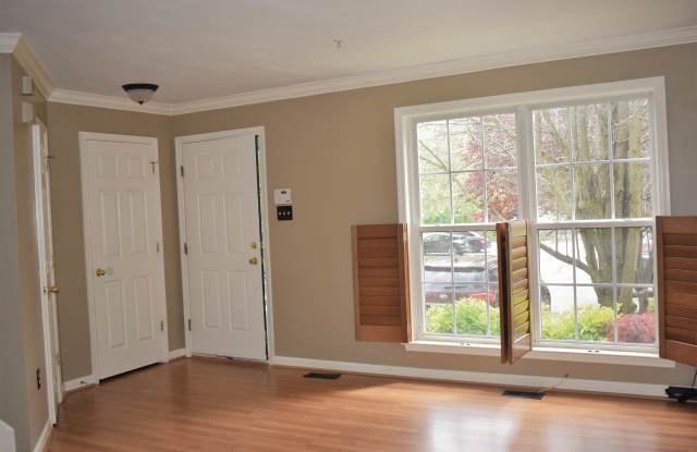 718 Shallow Ridge Court Gallery 2