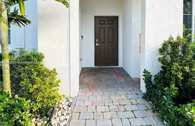12430 SW 50th St photos photos