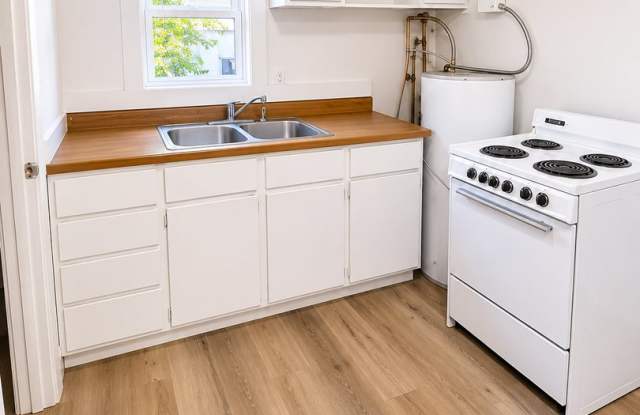 Adorable Updated Studio Home in the Heart of Downtown Billings photos photos
