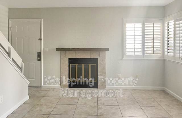 1529 Pyrenees Ave Gallery 2