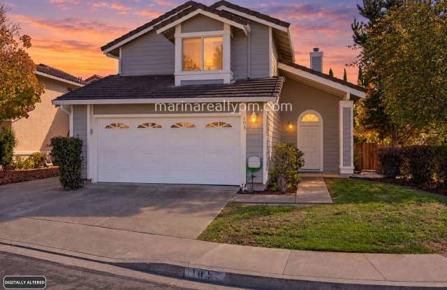 East Vallejo Beauty Available Now! Gallery 3