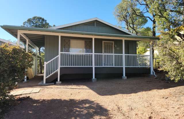 2 Bed / 1 Bath with Oversized single car garage photos photos 2 Bed / 1 Bath with Oversized single car garage photos photos