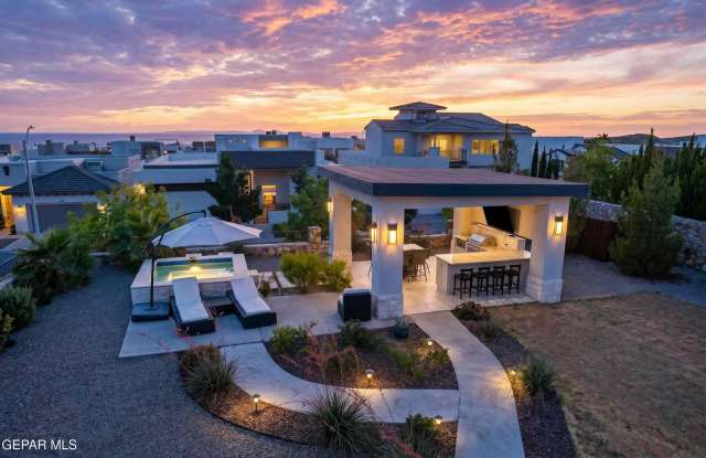 1356 DESERT NIGHT Street Gallery 3