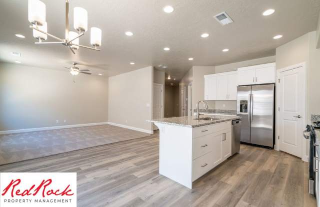 4 Bedroom, 2.5 Bathroom Townhome in Hurricane Heights! photos photos