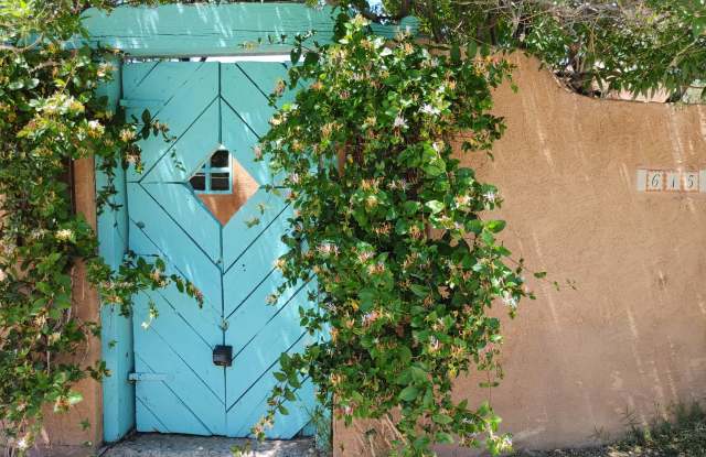 Old Town Charm! 2 Bedroom House with a Casita In Back! photos photos