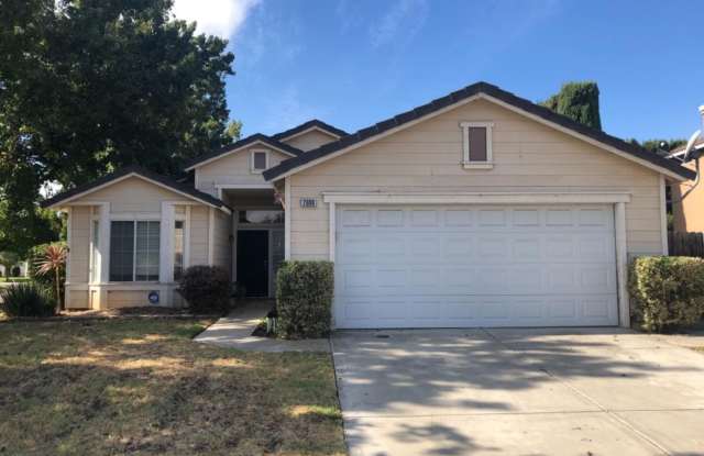 3 bedroom 2 bath - 2008 Gordon Verner Circle, Stockton, CA 95206
