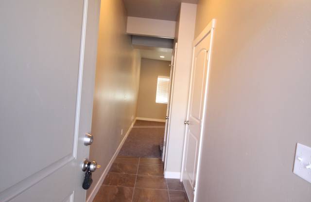 1121 W 2875 N Gallery 3
