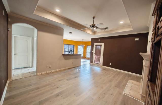 10625 Braewood Drive Gallery 2