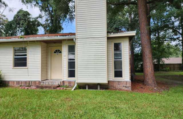 Coming Soon -2 Bedroom 1 Bath -Duplex Lake City Gallery 1