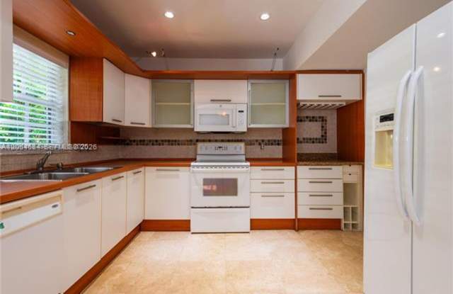 5490 SW 57 Ave # 5490, Miami, FL 33155 Gallery 1