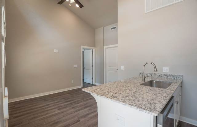 2 Bedroom 2 Bath home located in Fayetteville! Gallery 3