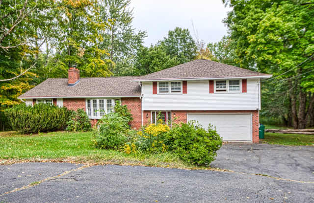 3 Bedroom Bloomfield Single Family Rental Gallery 1