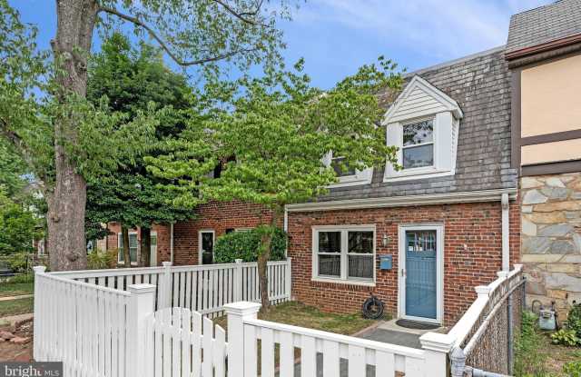 4782 21ST Road N Gallery 1