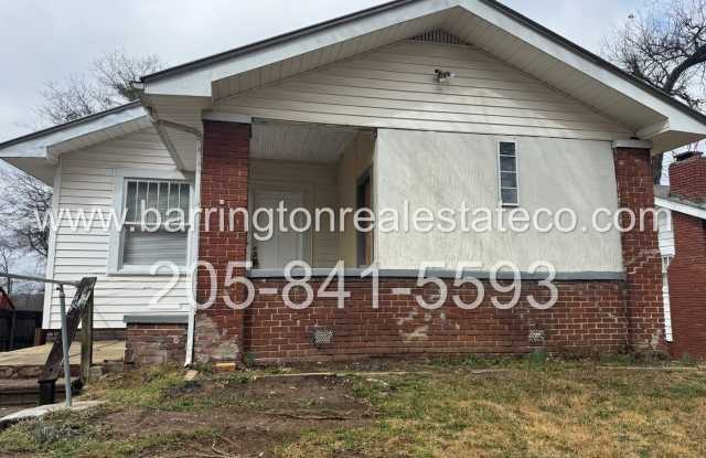 Birmingham/South East Lake - 7504 4th Avenue South, Birmingham, AL 35206