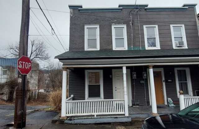 726 East Commerce Street photos photos
