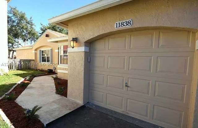 11838 NW 13th St photos photos 11838 NW 13th St photos photos