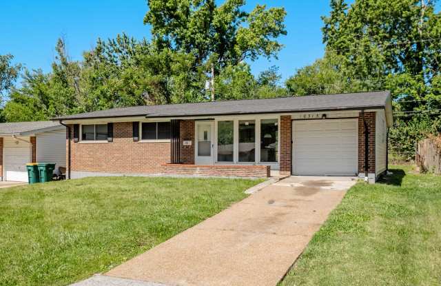 Single Family Home for Rent in Riverview Gardens School District! - 10315 Monarch Drive, Castle Point, MO 63136