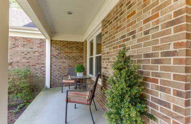 3002 Sandalwood Road Gallery 2
