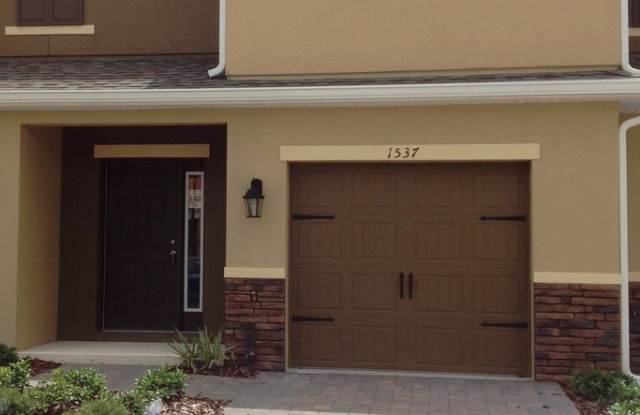 3/2.5 Two-Story Townhouse with 1 Car Garage in Gated Community- Longwood! - 1537 Downy Birch Lane, Seminole County, FL 32750