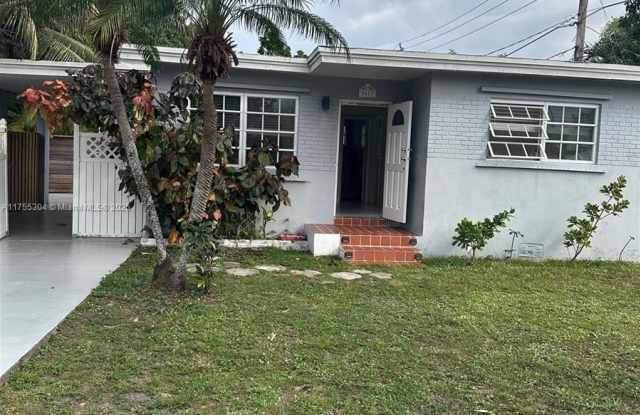 5611 Tyler St - 5611 Tyler Street, Hollywood, FL 33021