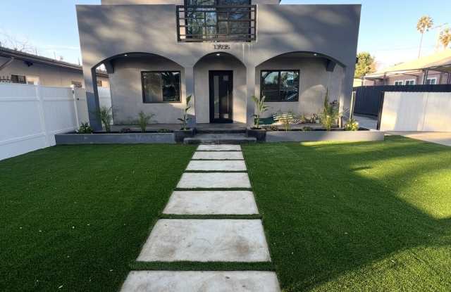 13935 Valerio St photos photos 13935 Valerio St photos photos