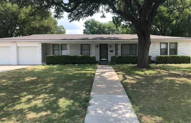 4021 Clayton Road W - 4021 West Clayton Road, Fort Worth, TX 76116