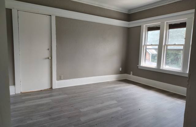 2338-40 N 15th Gallery 3