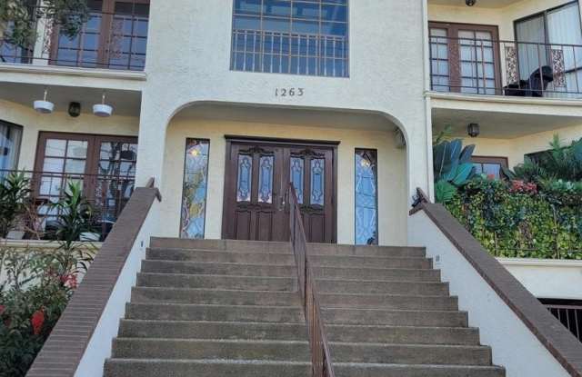 1263 Robinson Avenue photos photos