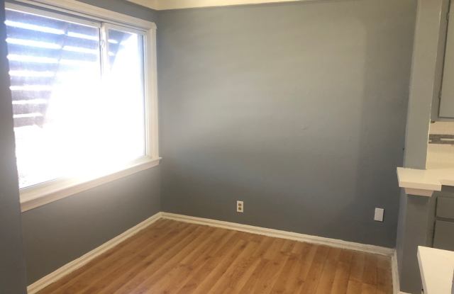 3 BED 1 BATH IN BEAUTIFUL GARFIELD HEIGHTS! Gallery 4