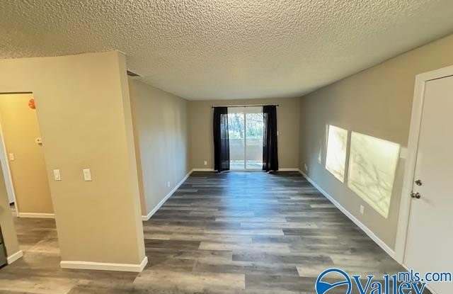 2940 Hood Road Gallery 4