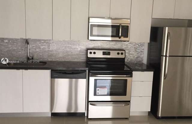 4600 NW 79th Ave photos photos