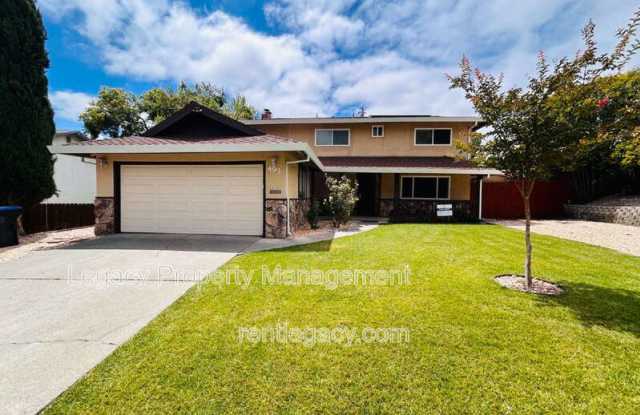 493 Dahlia St photos photos