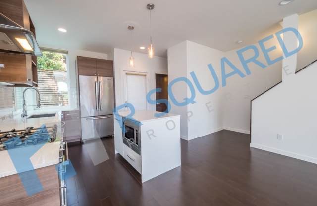4449 41st Avenue SW, A Gallery 4