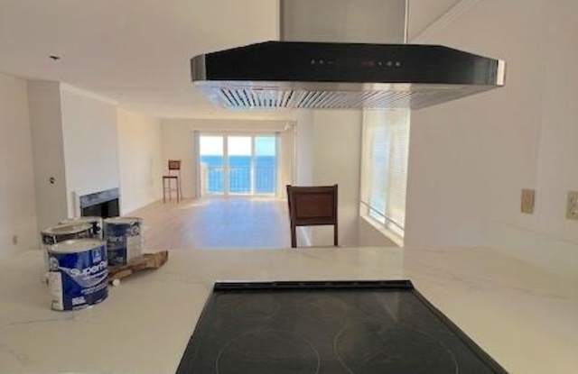 535 Esplanade Gallery 4