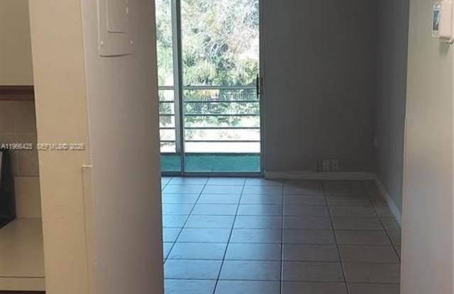 4334 NW 9th Ave photos photos