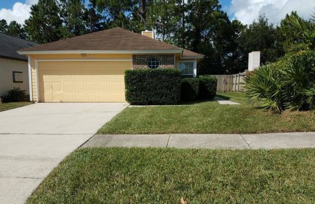 90 NAUGATUCK DR - 90 Naugatuck Drive, Jacksonville, FL 32225