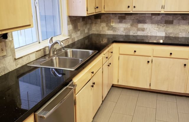 912 Partridge Drive - 912 Partridge Drive, Redding, CA 96003
