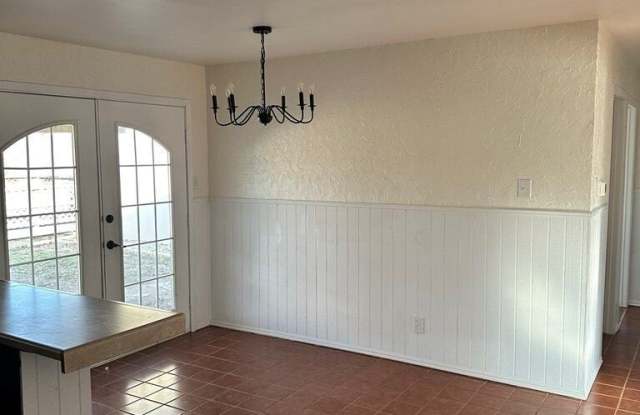 510 Lake Dr Gallery 4
